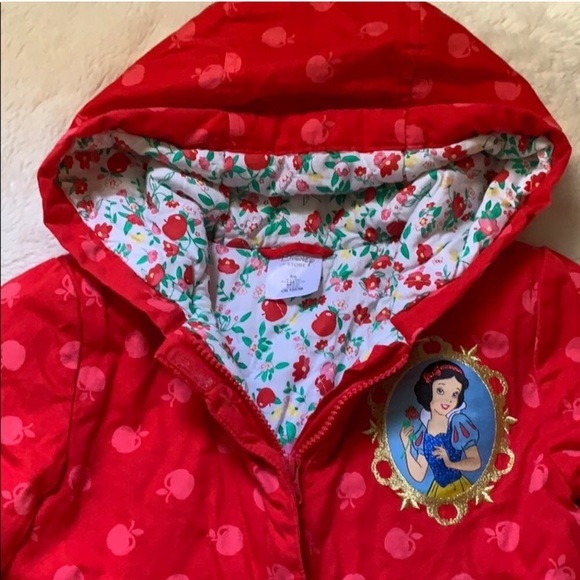 Disney Snow White - Picture 2 of 4